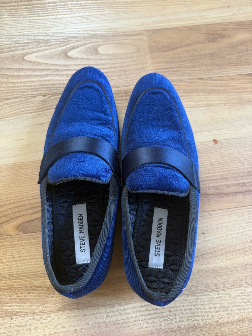 New men Steve Madden Velvet Penny Loafers in Royal Blue with Black Strap Size 7